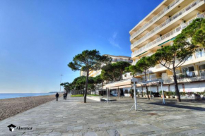 Catalunya Apartament per 4 persones en edifici del passeig marítim amb vistes sobre la Vall d'Aro